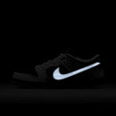 TIGHTBOOTH x SB Dunk Low Black White–Clássico